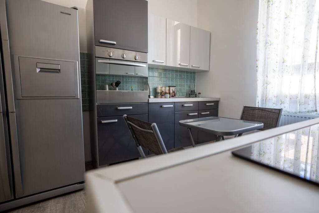 Apartman Gaudeamus Apartment Varaždin Екстериор снимка
