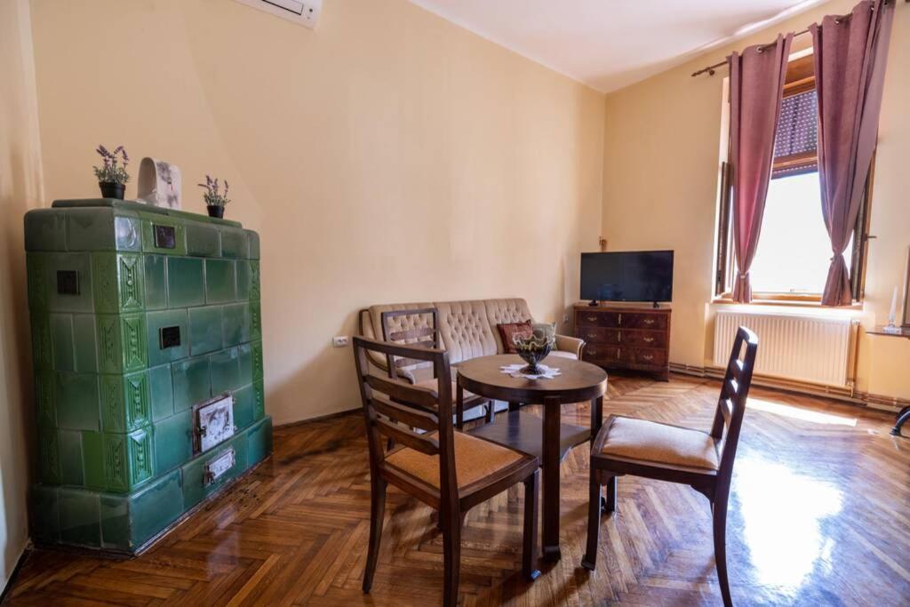 Apartman Gaudeamus Apartment Varaždin Екстериор снимка